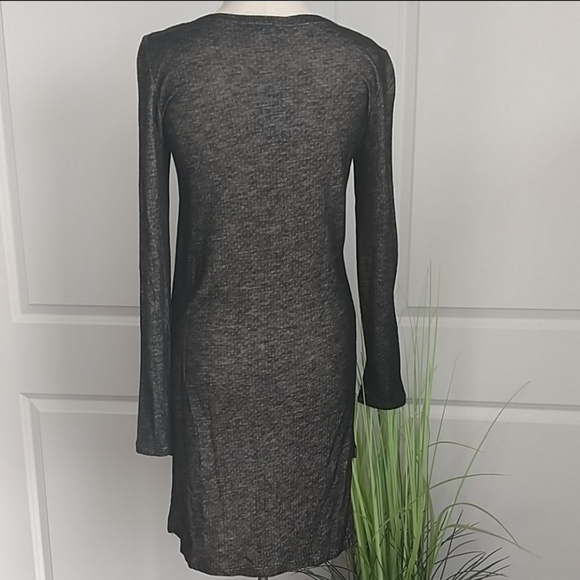 Splendid Top Merino Wool Blend Knit V-Neck Long Sleeves High Low Hem Black M NWT - Picture 6 of 8